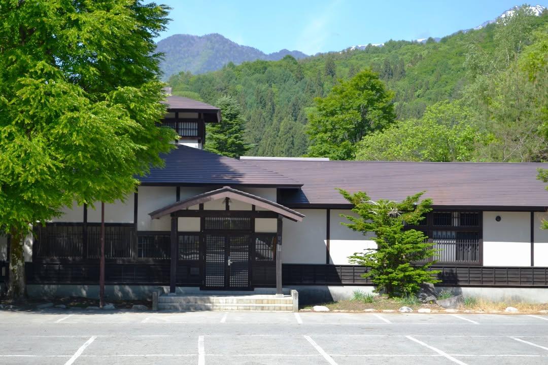 大町温泉 ねるだけ～THE HAKO」